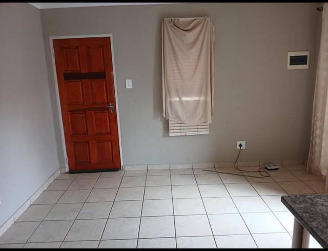 3 BEDROOM HOUSE FOR SALE IN THE ORCHARDS